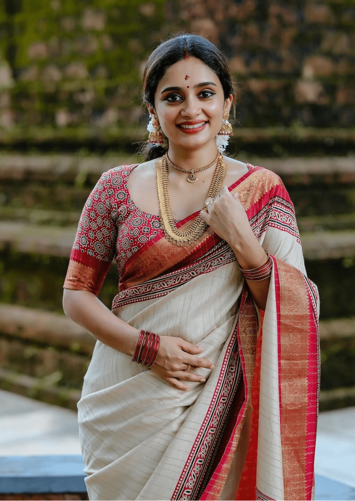 Arya Heritage Dola Silk Saree